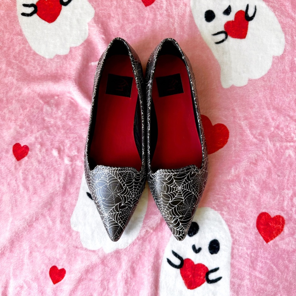 strange cvlt lydia spider web black glow-in-the-dark flats womens 7 halloween